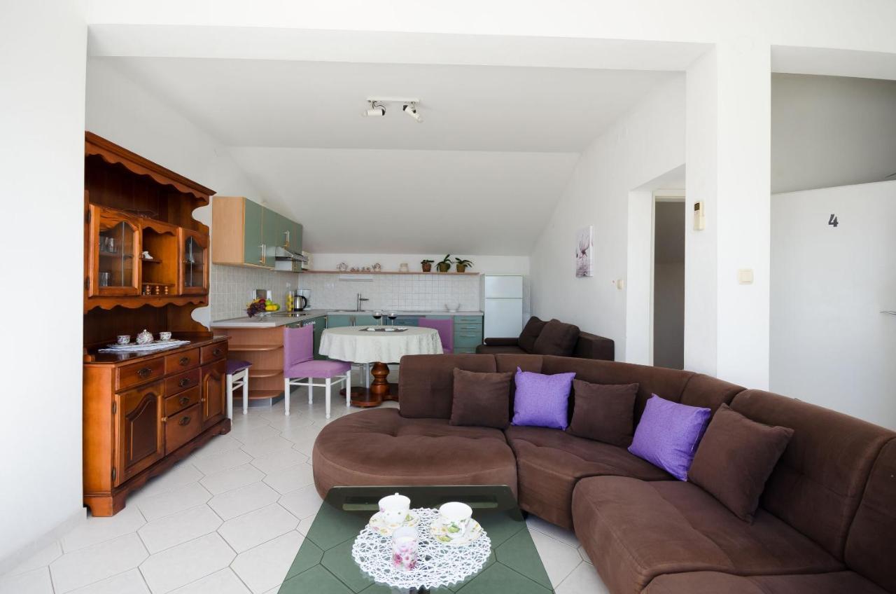Apartments Snjezana Нови-Винодолски Экстерьер фото