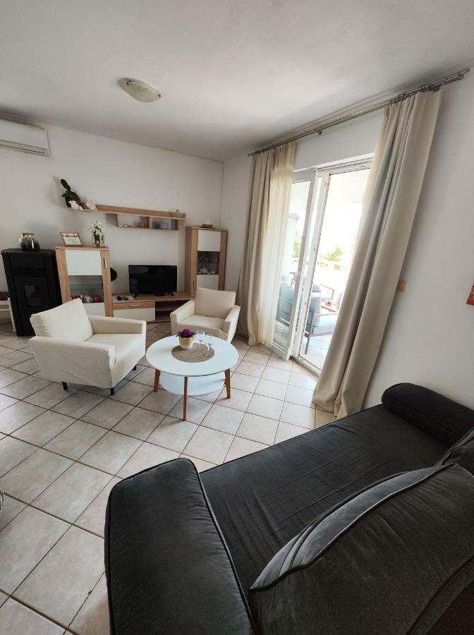 Apartments Snjezana Нови-Винодолски Экстерьер фото