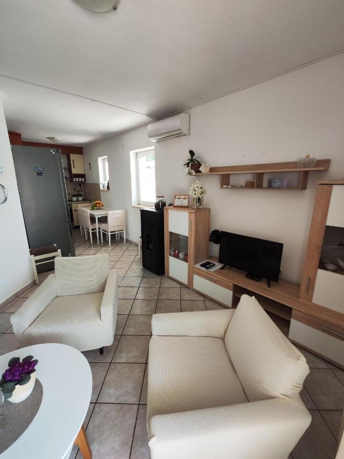 Apartments Snjezana Нови-Винодолски Экстерьер фото